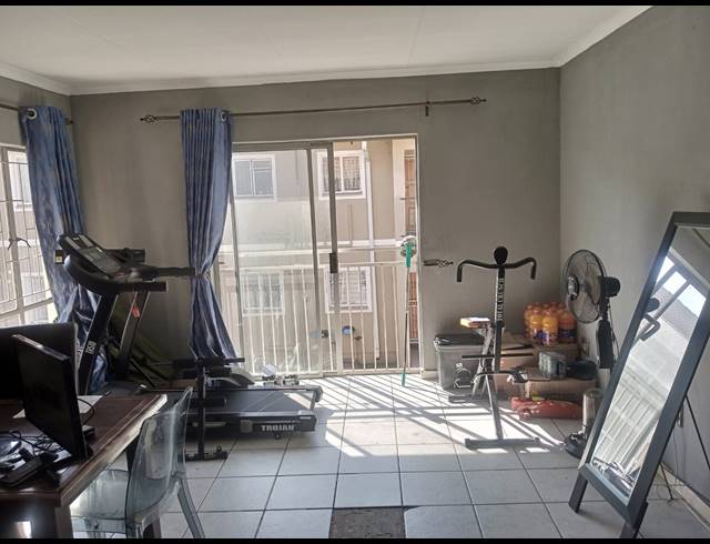 2 BEDROOM APARTMENT FOR SALE IN COMET
